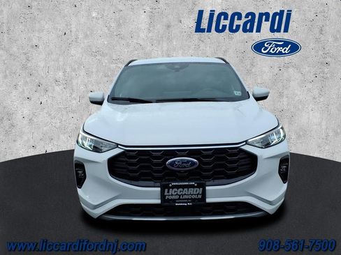 Used 2023 Ford Escape ST-Line Select w/ Tech Pack #2 image 2