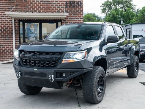 Used 2018 Chevrolet Colorado LT w/ Luxury Package, Chrome AWD/4WD image 1