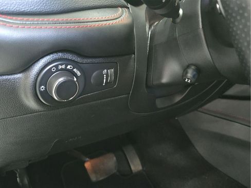 Used 2024 Dodge Durango GT AWD/4WD image 10