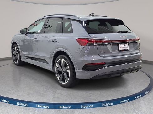 Used 2024 Audi Q4 e-tron Premium Plus w/ Premium Plus AWD/4WD image 8