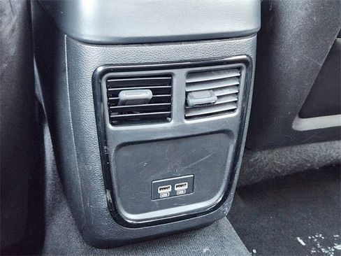 Used 2023 Chrysler 300 S image 31