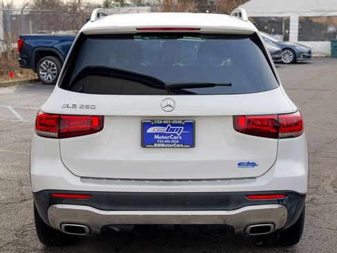 Used 2022 Mercedes-Benz GLB 250 image 6