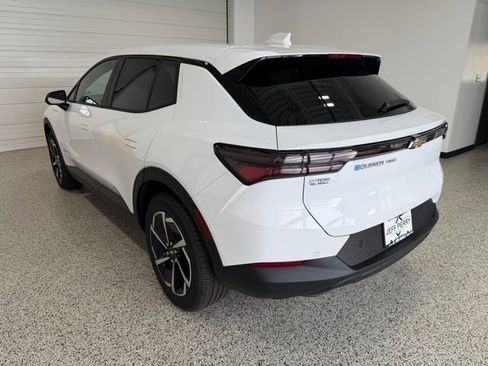 New 2026 Chevrolet Equinox EV LT FWD image 5