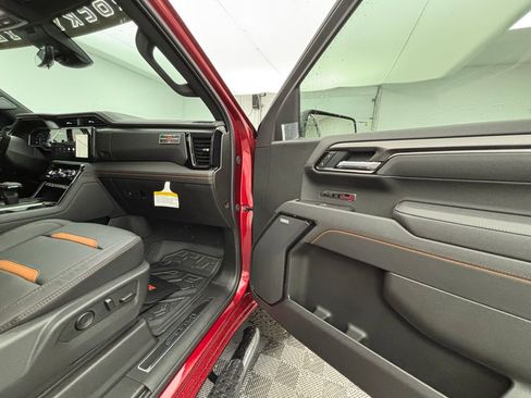 New 2025 GMC Sierra 1500 AT4 w/ AT4 Premium Package image 40