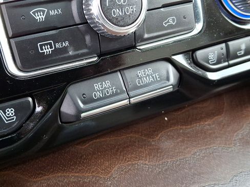 Certified 2022 GMC Yukon Denali w/ Denali Premium Package image 26