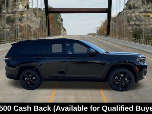 New 2025 Jeep Grand Cherokee L Altitude RWD image 14