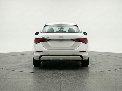 Used 2025 Nissan Sentra SV image 7