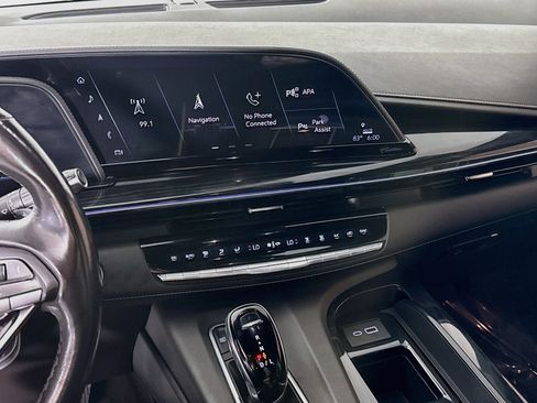 Used 2021 Cadillac Escalade Sport RWD image 18