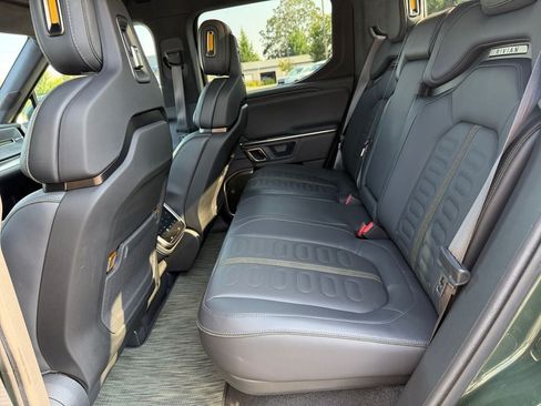 Used 2024 Rivian R1T Adventure AWD/4WD image 33