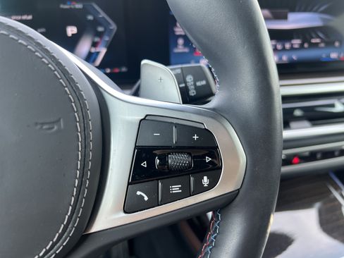 Used 2025 BMW X7 M60i AWD/4WD image 20