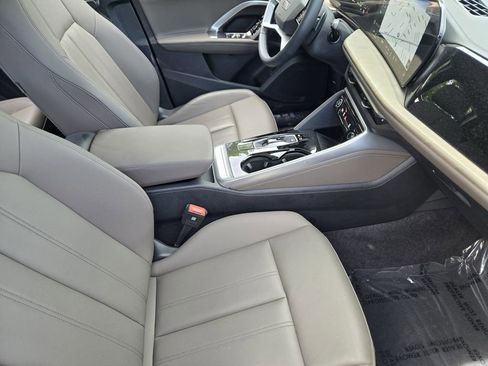 Certified 2025 Audi Q5 Premium Plus w/ Premium Plus AWD/4WD image 18