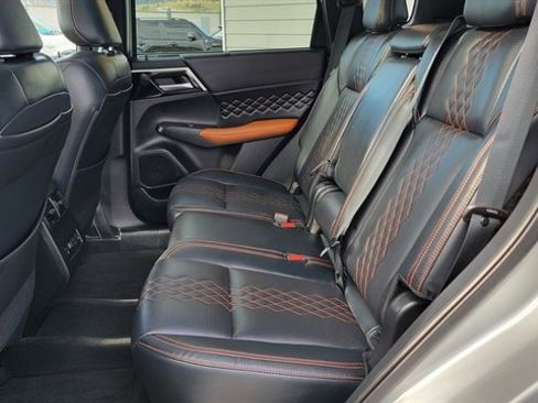Used 2022 Mitsubishi Outlander SEL image 51
