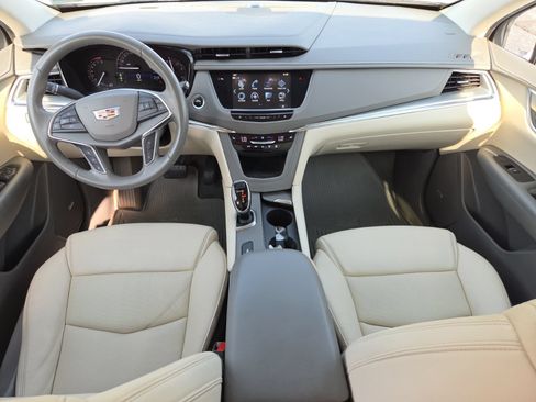 Used 2019 Cadillac XT5 Luxury FWD image 26