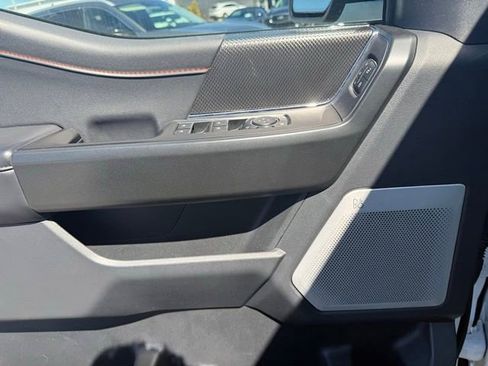 Used 2025 Ford F150 Raptor image 8