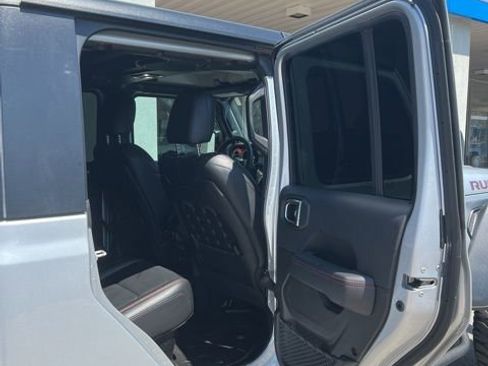 Used 2023 Jeep Gladiator Rubicon w/ LED Lighting Group AWD/4WD image 13