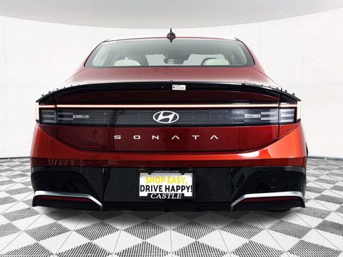 Used 2024 Hyundai Sonata SEL FWD image 14