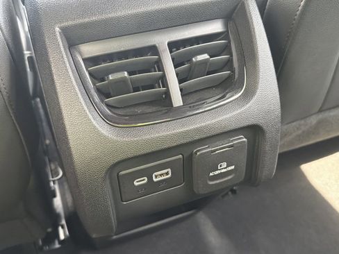 Used 2019 Chevrolet Blazer RS AWD/4WD image 19
