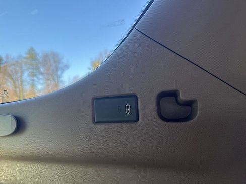 New 2026 GMC Yukon Denali w/ Sun & Power Step Package AWD/4WD image 60