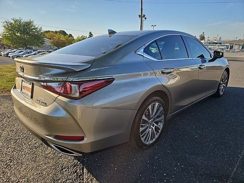 Used 2021 Lexus ES 350 w/ Premium Package image 7
