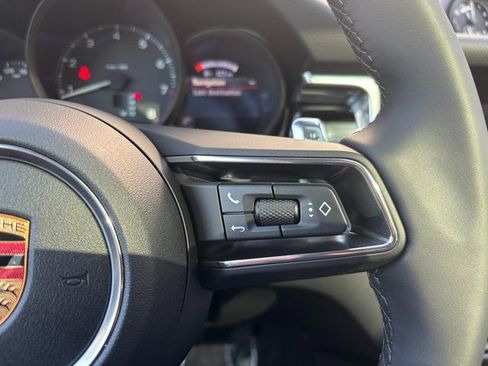 Certified 2026 Porsche Macan AWD/4WD image 16