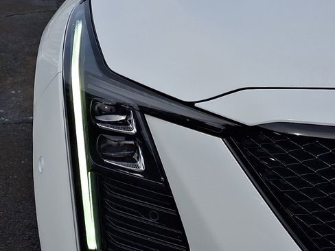 Used 2025 Cadillac CT5 Premium Luxury w/ LPO, ONYX Package image 10