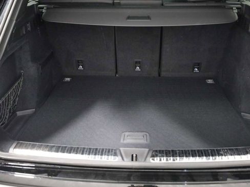 Certified 2025 Audi SQ5 Premium Plus w/ Premium Plus Package image 38