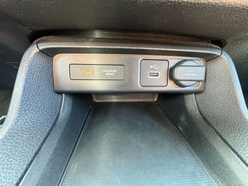 Used 2022 Honda Civic Sport image 12