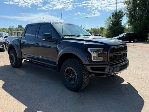 Used 2017 Ford F150 Raptor w/ Equipment Group 802A Luxury AWD/4WD image 8