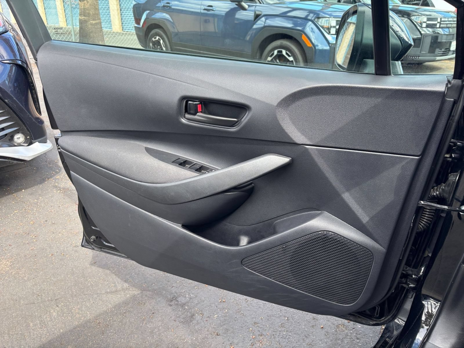 Used 2025 Toyota Corolla LE FWD image 18