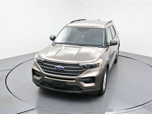 Used 2021 Ford Explorer XLT RWD image 20