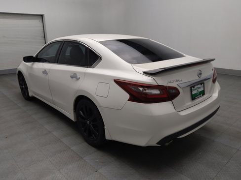 Used 2017 Nissan Altima 2.5 SR w/ Midnight Edition Package image 5