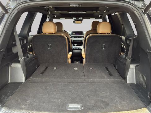 Used 2022 Kia Telluride SX w/ Towing Package FWD image 10
