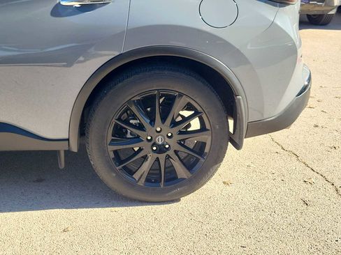 Used 2024 Nissan Murano SV w/ SV Midnight Edition Package image 8