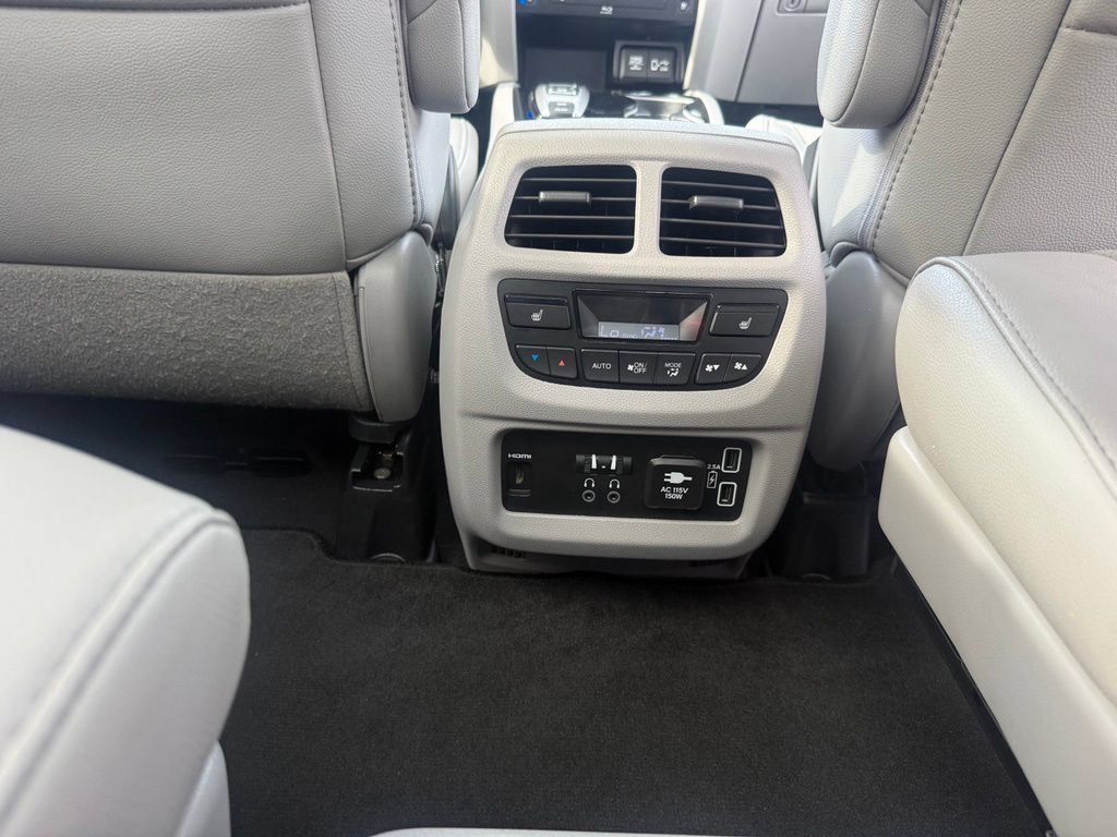 Used 2021 Honda Pilot Elite image 60