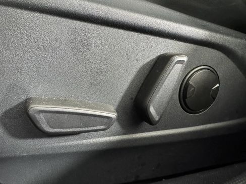 Used 2021 Ford Mustang Mach-E Premium AWD/4WD image 32