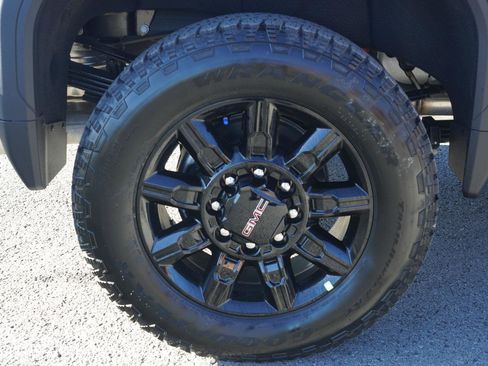 New 2026 GMC Sierra 2500 AT4 w/ AT4 Premium Plus Package image 13