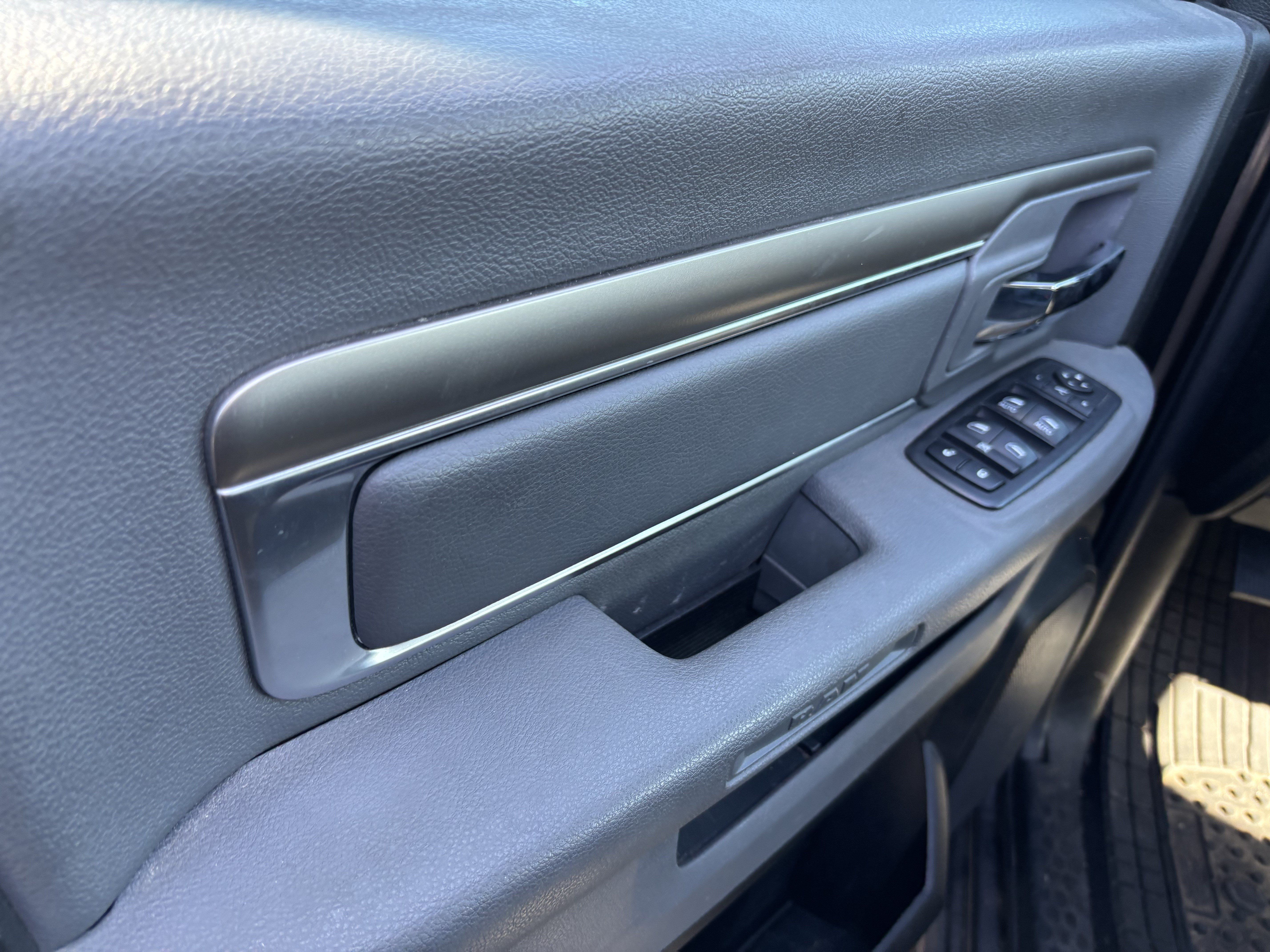 Used 2019 RAM 1500 Big Horn RWD image 14