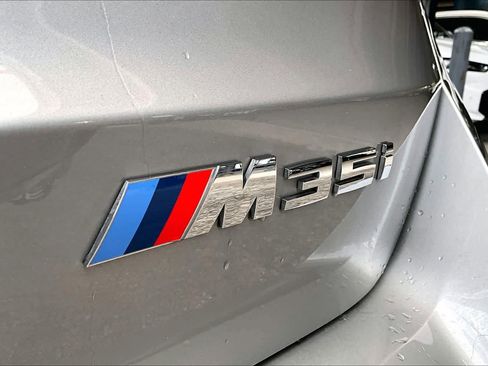 Used 2025 BMW X1 M35i w/ Premium Package image 9