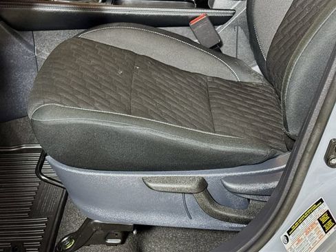 Used 2024 Nissan Kicks SV w/ Interior Electronics Package FWD image 16