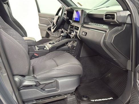 Certified 2024 Toyota Tacoma SR image 18