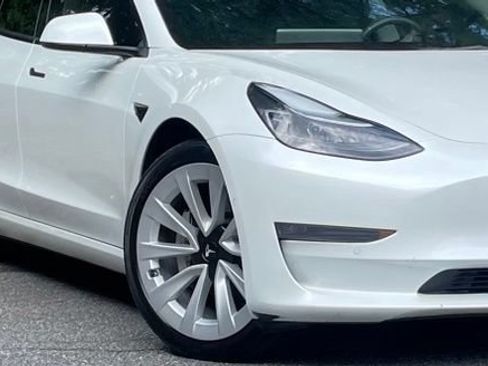 Used 2022 Tesla Model 3 Long Range AWD/4WD image 10