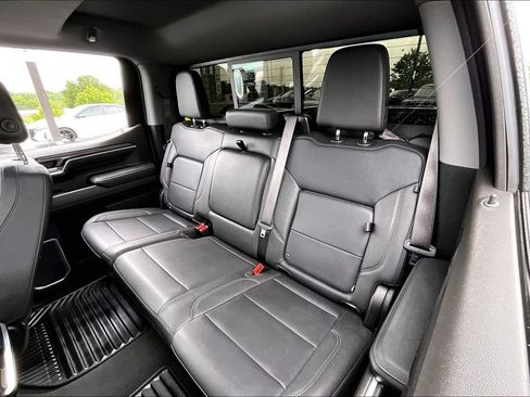 Used 2025 Chevrolet Silverado 1500 LTZ w/ Z71 Off-Road Package AWD/4WD image 25