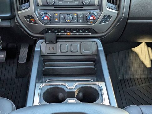 Used 2018 GMC Sierra 1500 Denali w/ Denali Ultimate Package AWD/4WD image 21