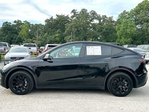 Used 2023 Tesla Model Y Long Range AWD/4WD image 12