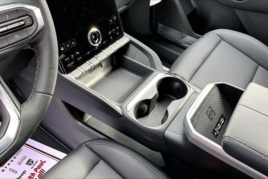 New 2027 GMC Terrain Elevation w/ Elevation Premium Package FWD image 26