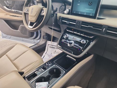 Used 2022 Lincoln Corsair FWD image 26