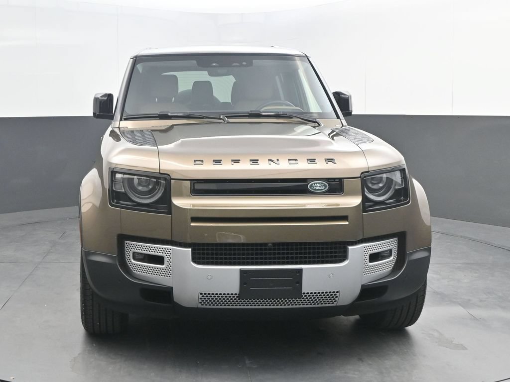 Used 2025 Land Rover Defender 110 S AWD/4WD image 10