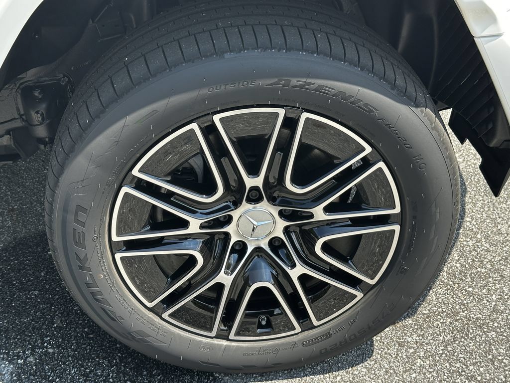New 2027 Mercedes-Benz G 580 e image 14