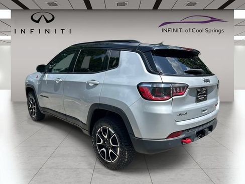 Used 2025 Jeep Compass Trailhawk w/ Trailer Tow Group AWD/4WD image 5
