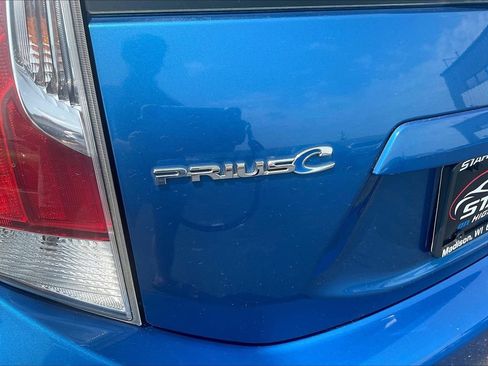 Used 2015 Toyota Prius C Two FWD image 21